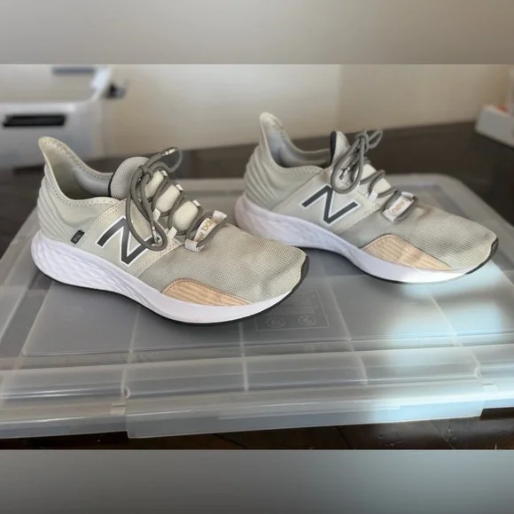 New Balance Cream and Gray Athletic Shoes - Picture 2 of 6